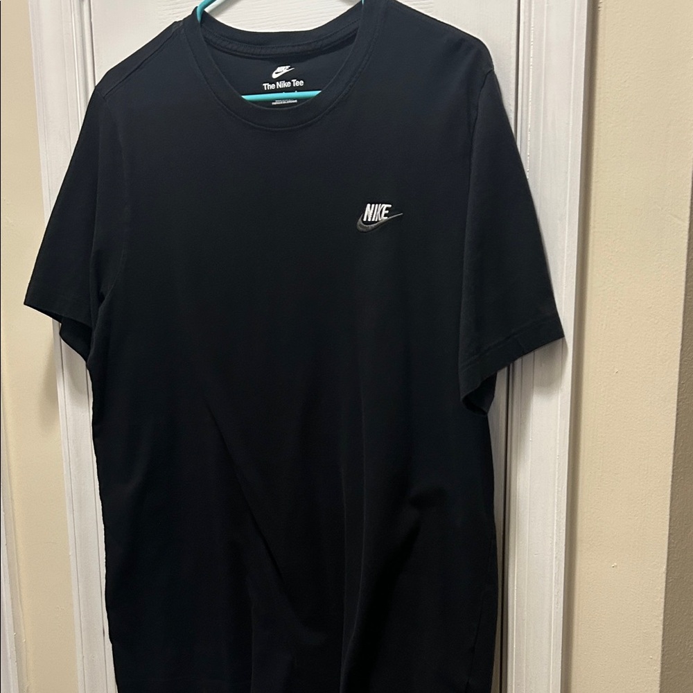 Nike Men's Classic Black Tee